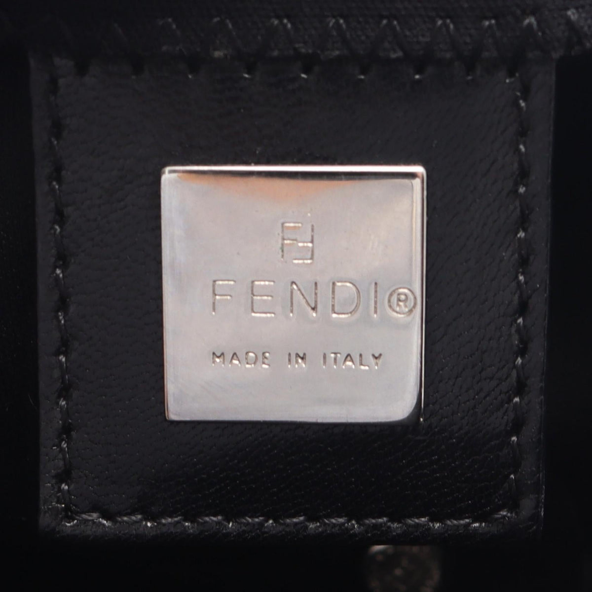 FENDI Mamma Bucket · Leather