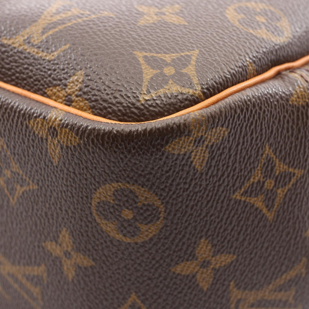 Louis Vuitton Deauville · Monogram Canvas