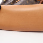 Louis Vuitton Montsouris MM · Monogram