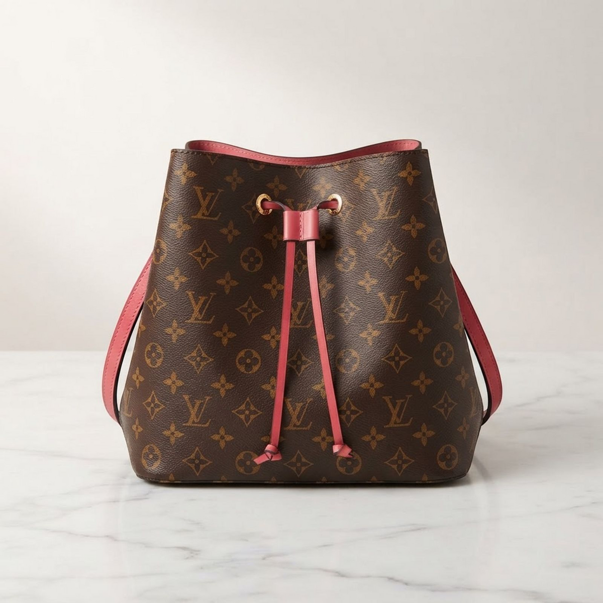Louis Vuitton Neo Noé · Monogram