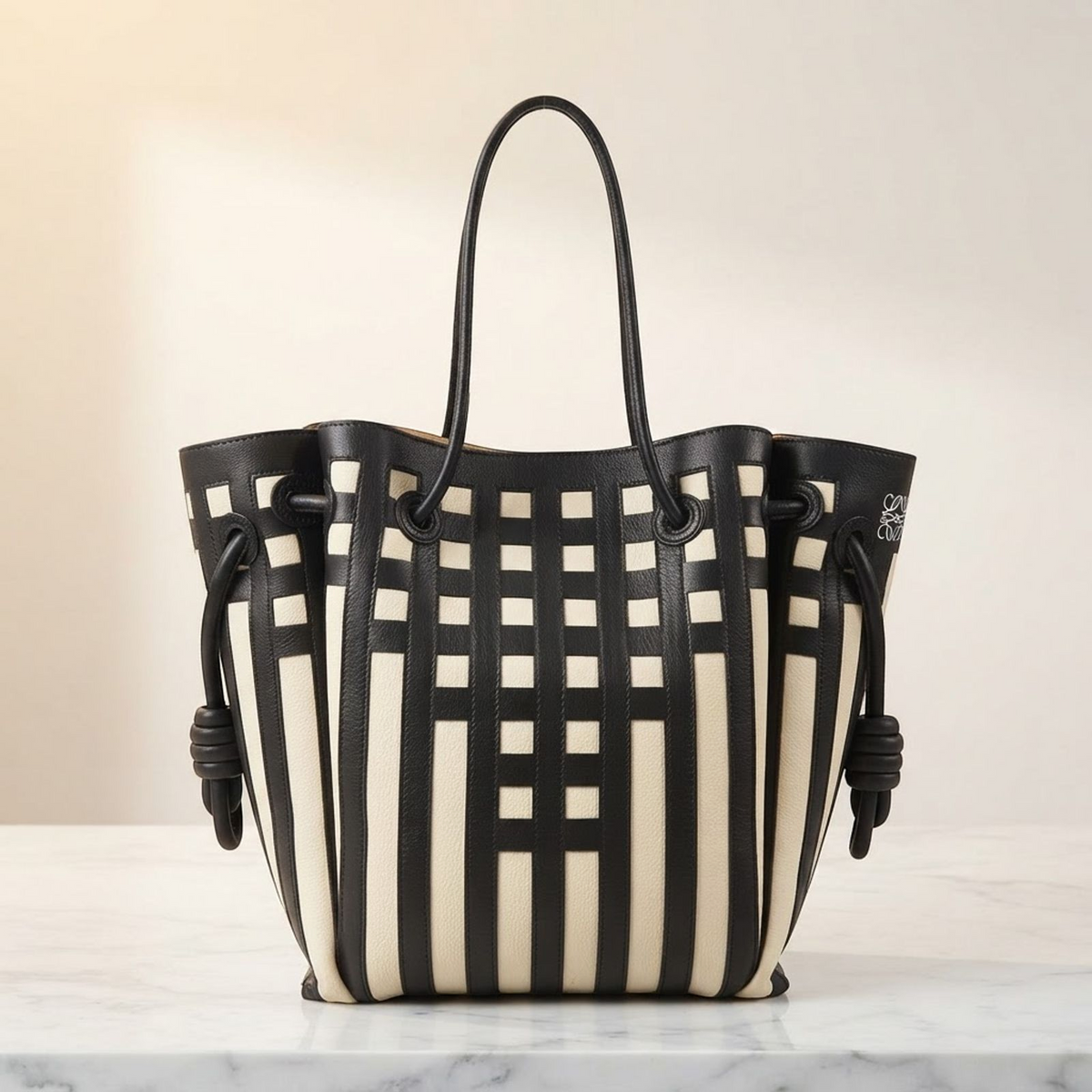 Loewe Flamenco Knot · Calfskin