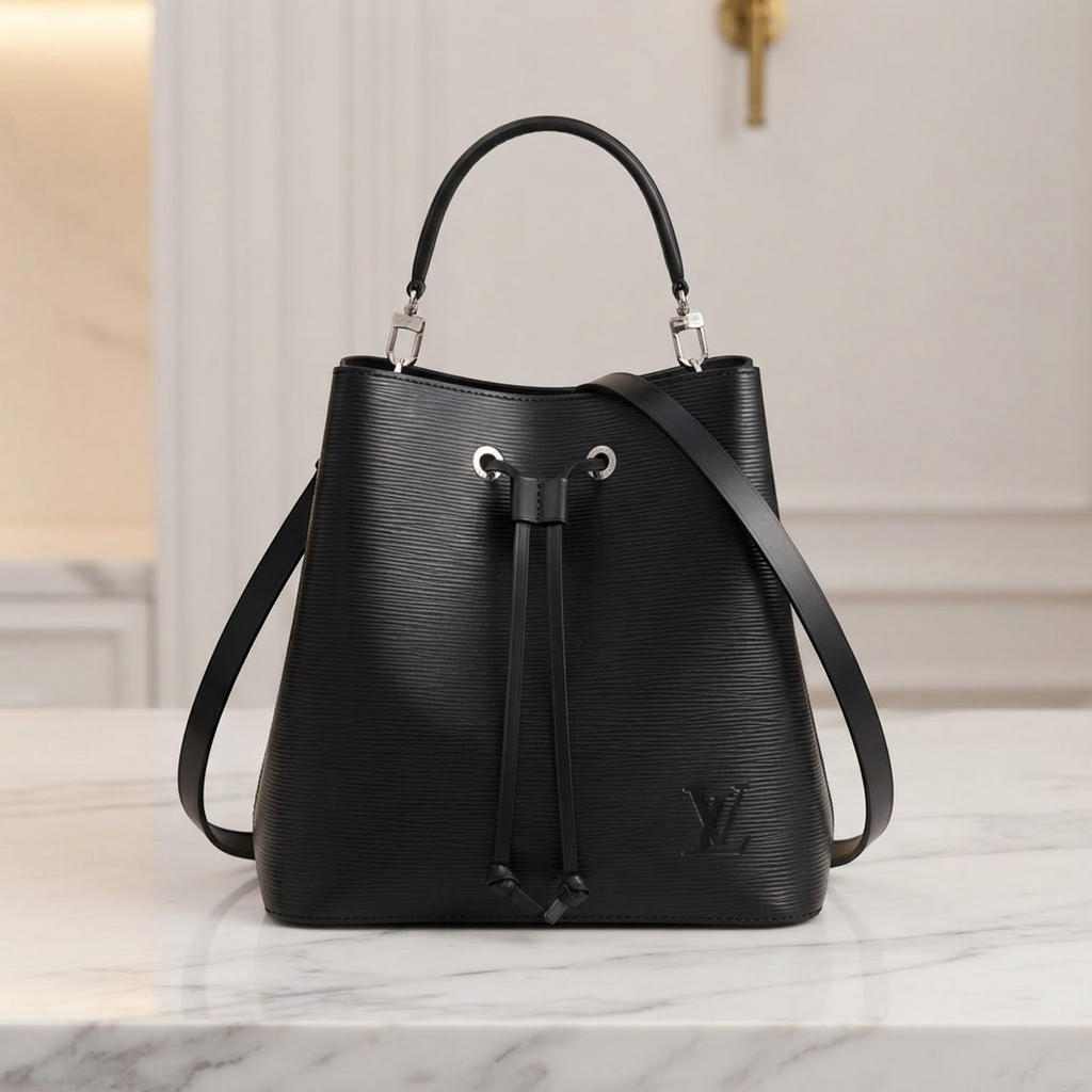 Louis Vuitton Neo Noé MM · Epi Leather