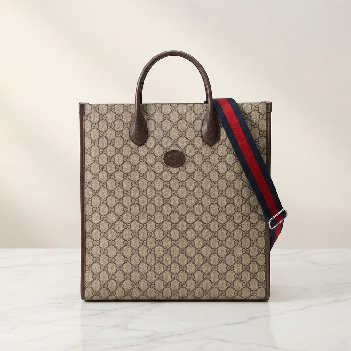 Gucci Interlocking G Medium Tote · GG Canvas