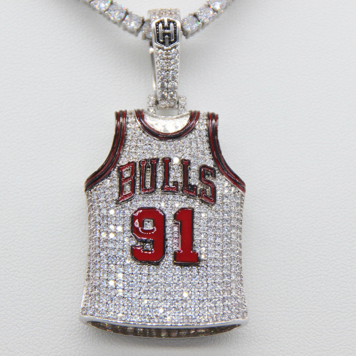 Chicago Bulls Dennis Rodman #91 Jersey Pendant Necklace – Premium Zircon Basketball Fan Gift