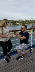 The Ultimate “Three Carrot” Engagement Ring – Hilarious Proposal Prank! 🥕🥕🥕💍