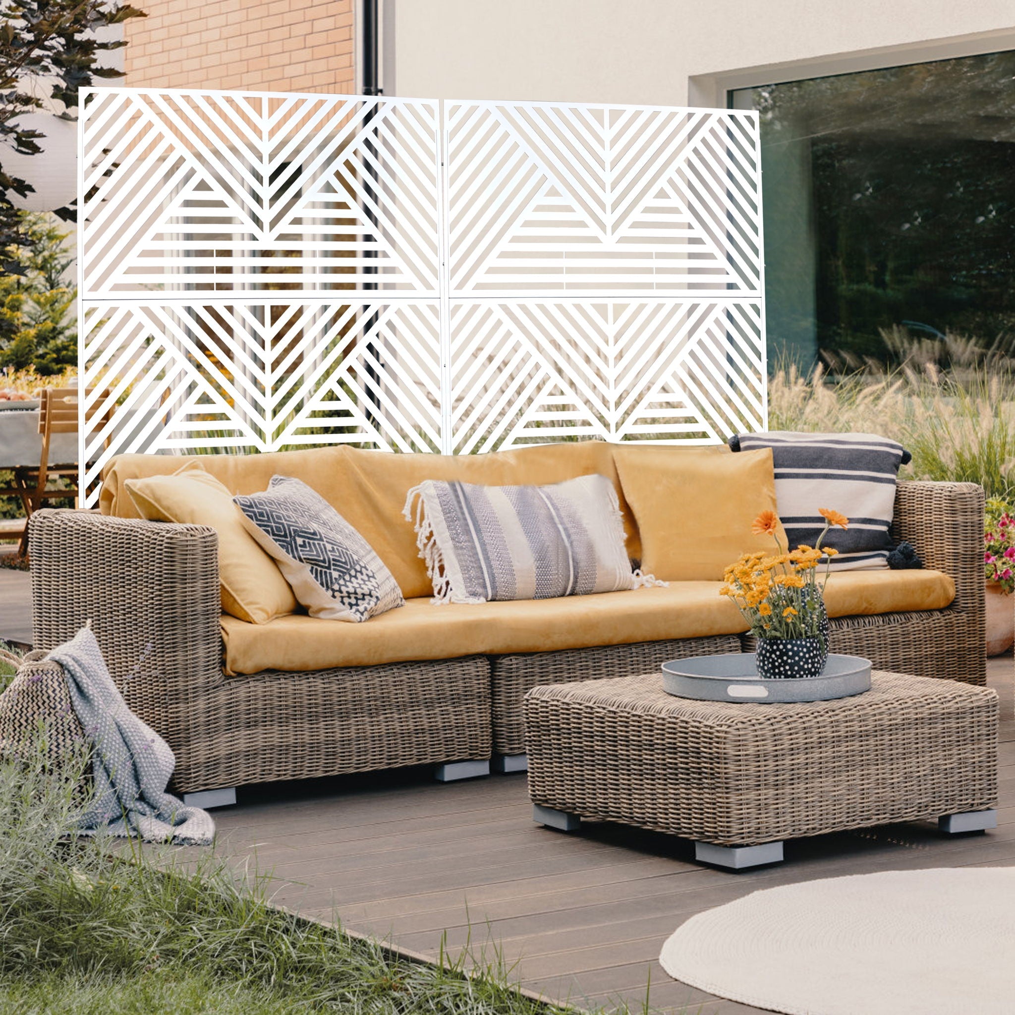Freestanding Outdoor & Indoor Freestanding