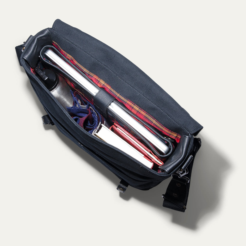 Wallace Messenger Bag