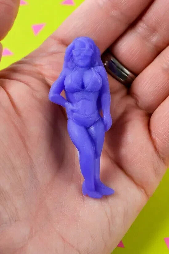 😂 Grow Your Own Girlfriend – Just Add Water!
