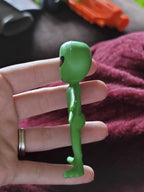 👽 Set of 12 Green Bendable Alien Figures – Out-of-This-World Fun!