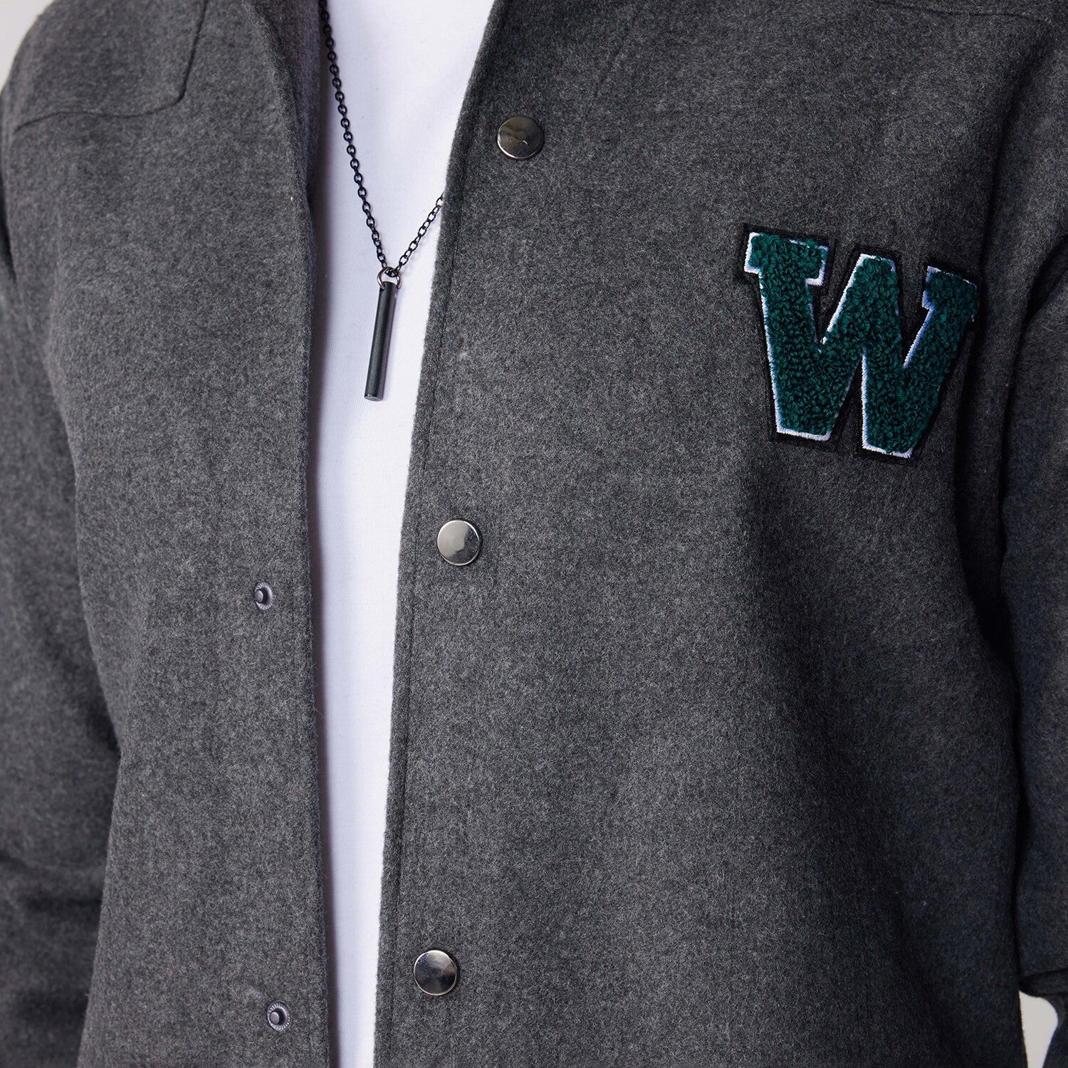 Slim Fit Stamped Snap Fasteners with Logo // Gray