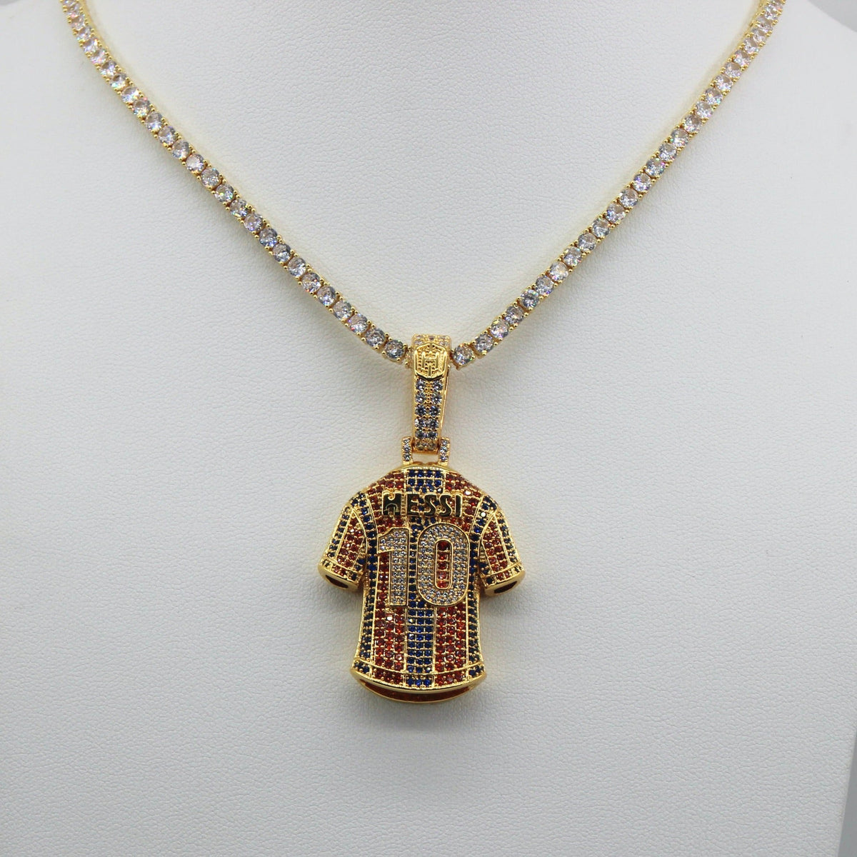 Luxury Football MESSI #10 Jersey Pendant Necklace with Zircon Stones – Perfect Gift for Sports Fans