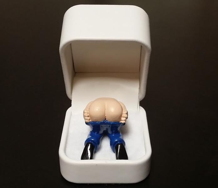Farting Moon Ring | Hilarious Gag Gift in a Real Engagement Ring Box 💨 🎁