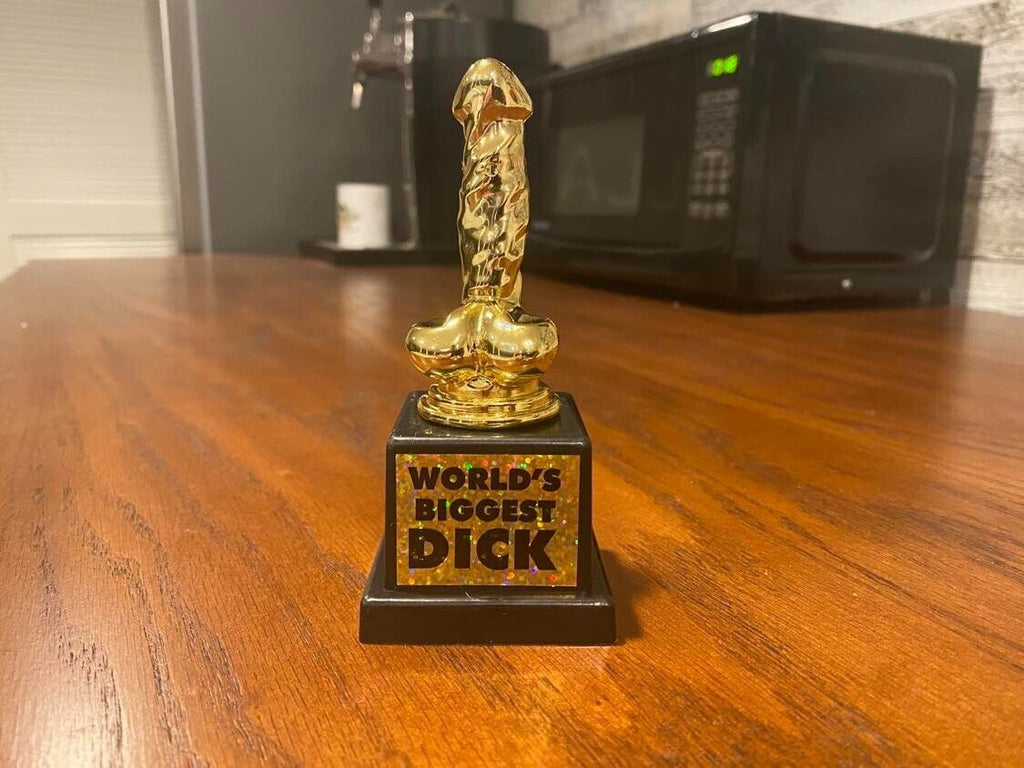 World's Biggest Dick Trophy 🎖️🍆