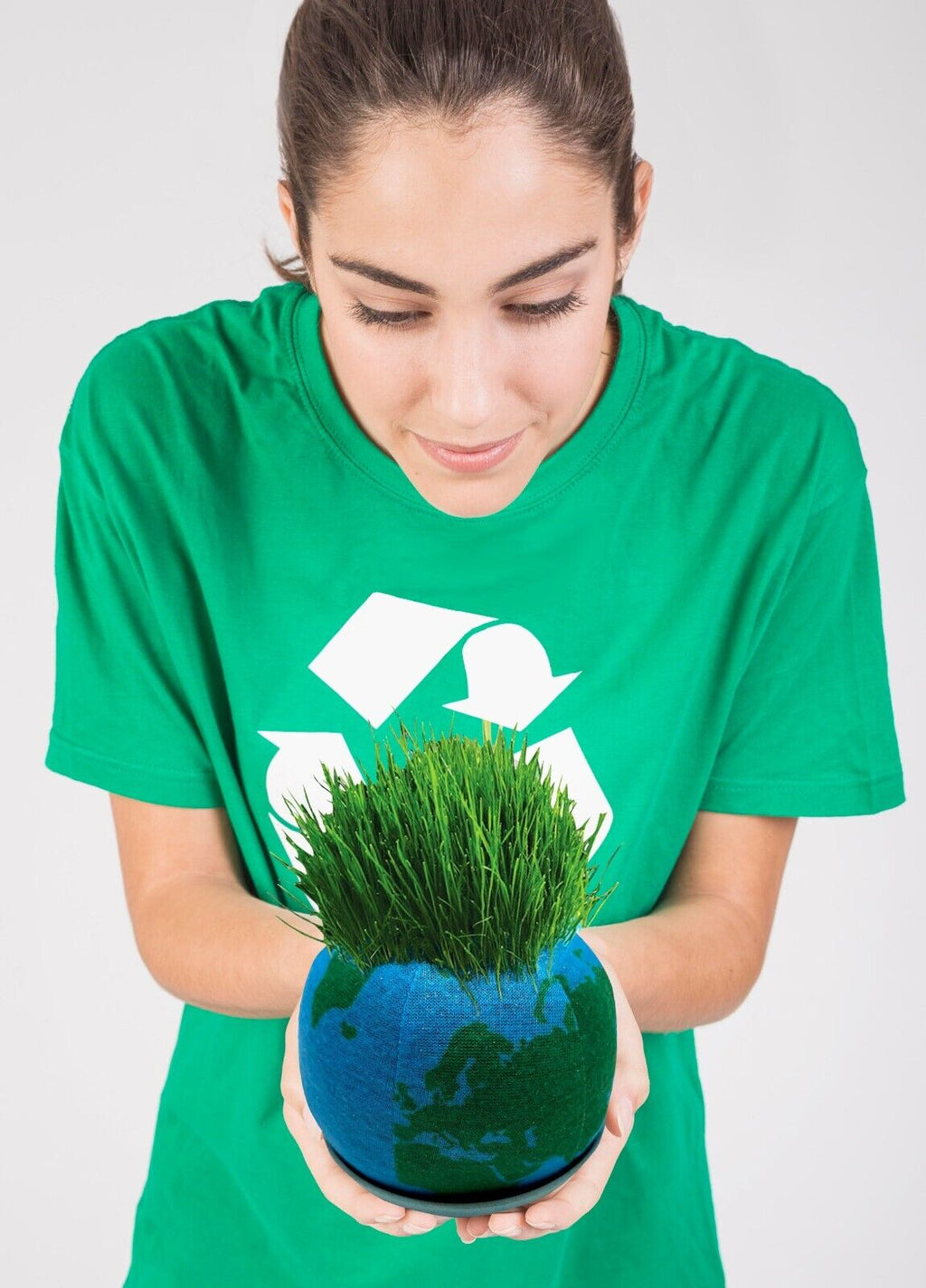 Grow Your Own Green Earth – Eco-Friendly Plant Gift That Makes a Statement 🌍🌱