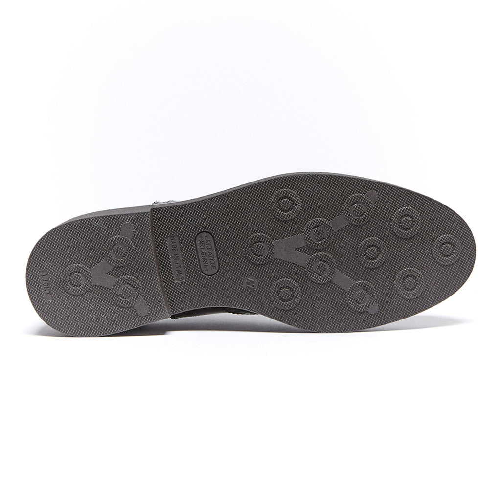 Wesley Wing Cap Oxford // Black