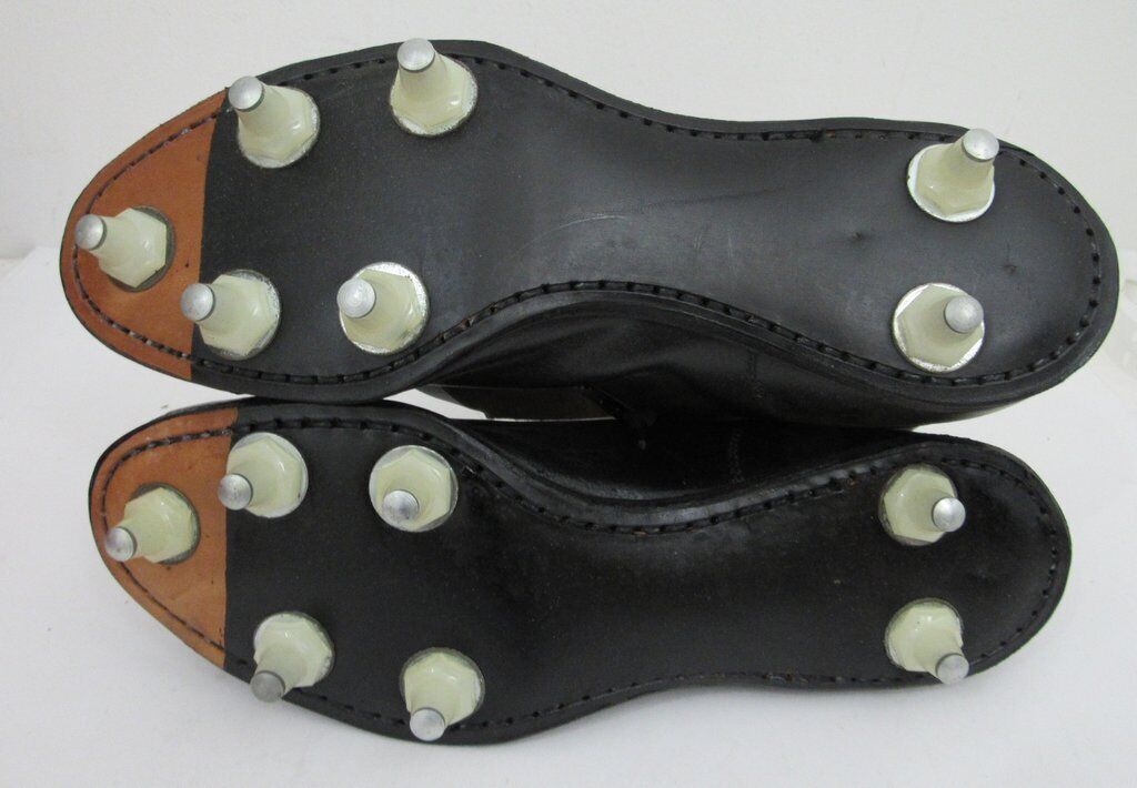 Pair of Vintage Wilson Riteweight Black Football Cleats Size 8.5  NIB 182908
