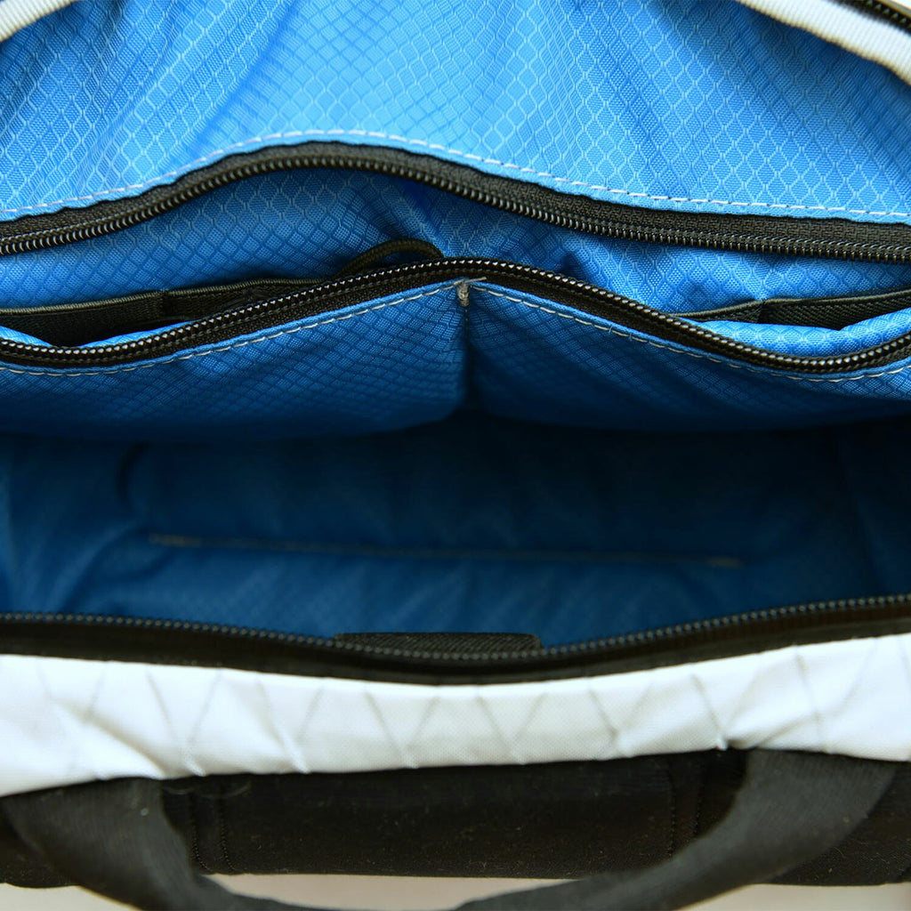 VX21 X-Pac Pro Camera Sling Bag 7L  // White