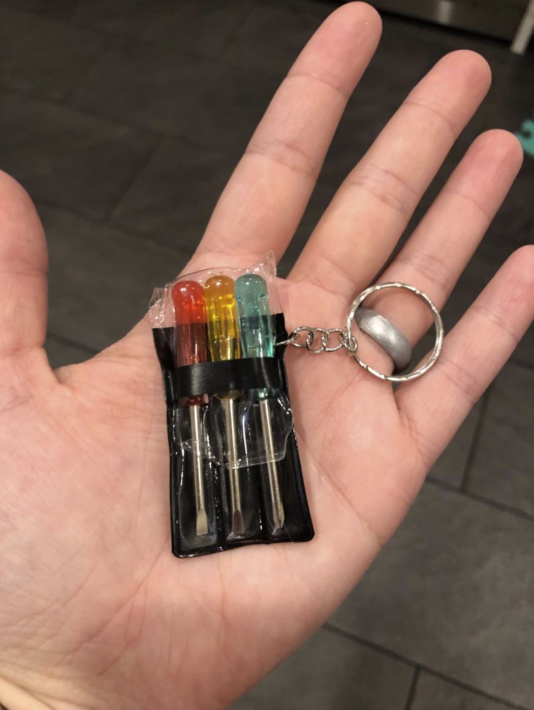 Mini 3-Piece Screwdriver Keychain Set – Choose Your Quantity! 🧰🔧