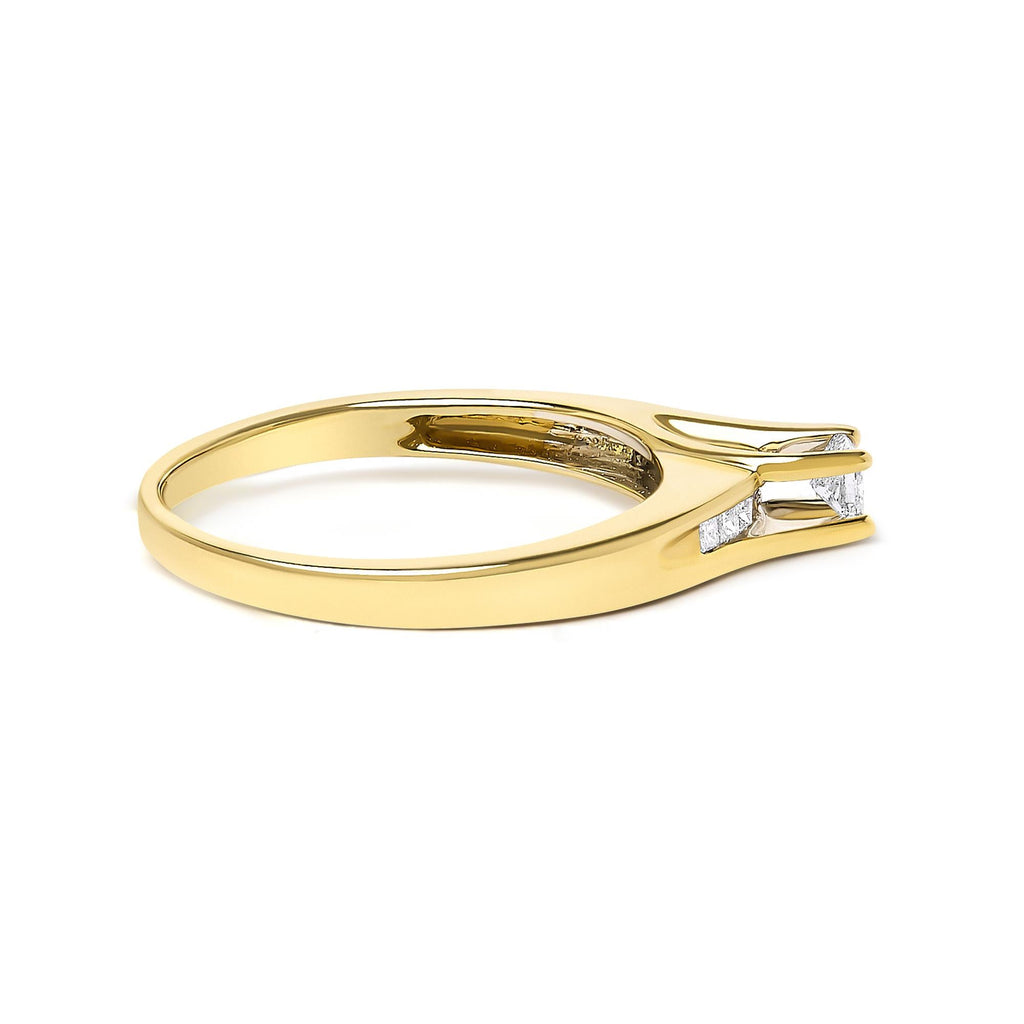 14K Yellow Gold 1/4 Cttw Princess Cut Diamond Engagement Ring