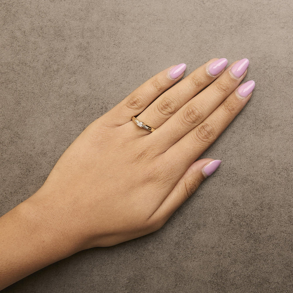 14K Yellow Gold 1/4 Cttw Princess Cut Diamond Engagement Ring
