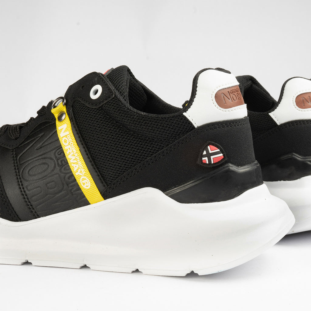 Nicholas Sneaker // Black