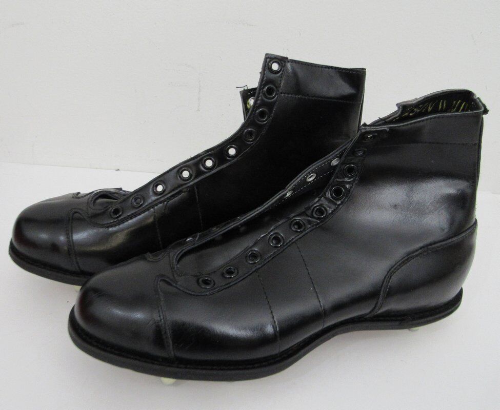 Pair of Vintage Wilson Riteweight Black Football Cleats Size 8.5  NIB 182901