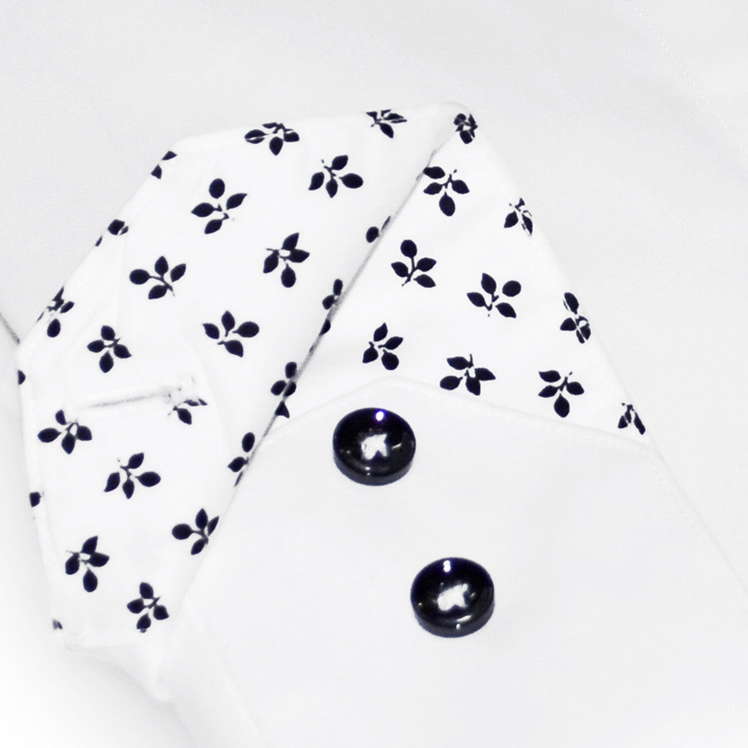 Contrast Collar & Cuff Button Up // White Black Leafs Trim