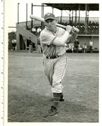Frank Demaree 7x9 B/W 1940 Press Wire Photo New York Giants
