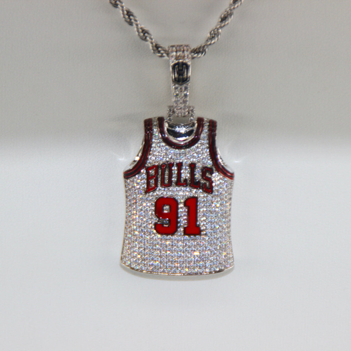 Chicago Bulls Dennis Rodman #91 Jersey Pendant Necklace – Premium Zircon Basketball Fan Gift