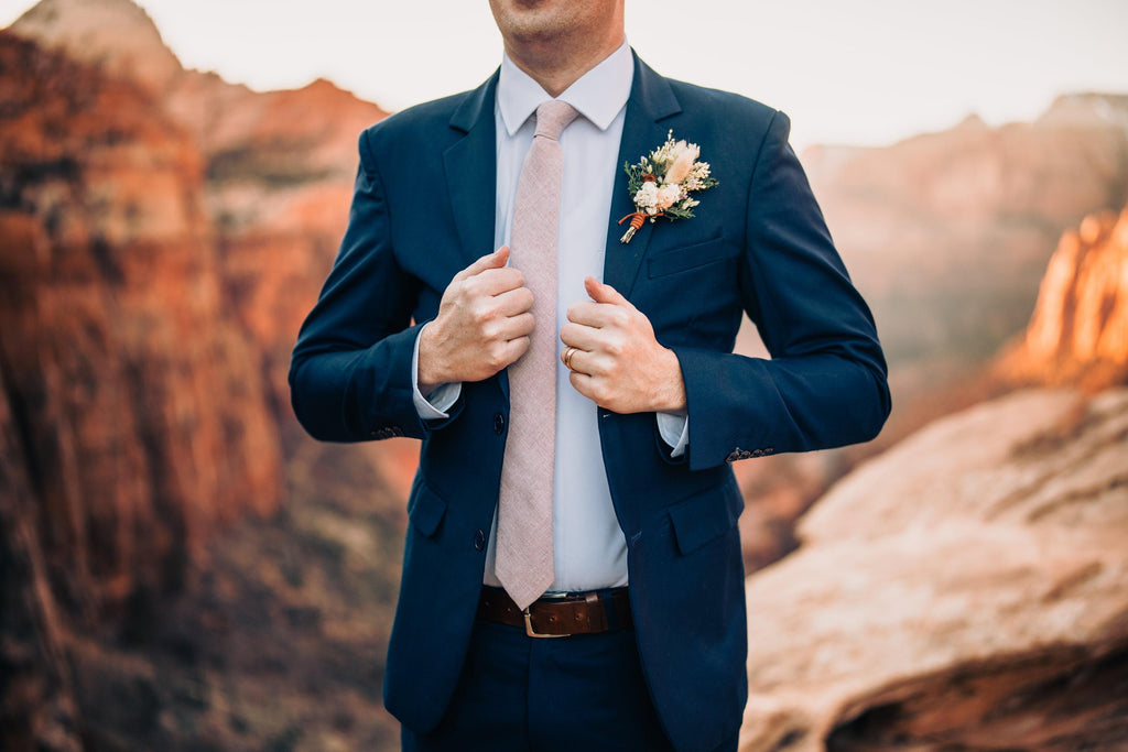 Blushing - Men's Tie