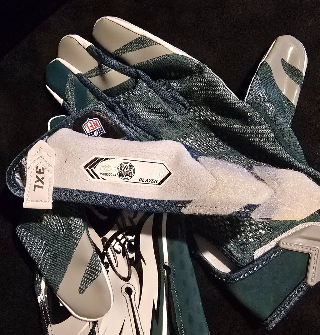 Philadelphia Eagles Jordan Davis Autographed Signed Gloves Jsa Holo