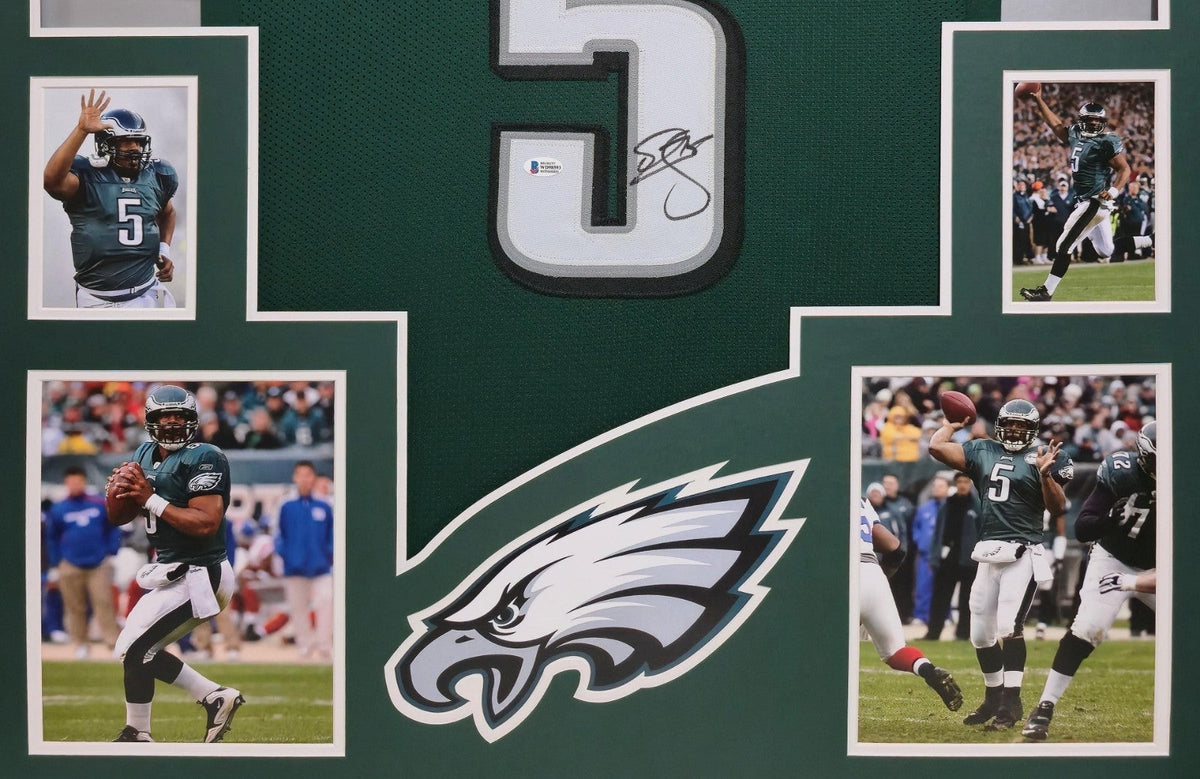 Framed Philadelphia Eagles Donovan Mcnabb Autographed Signed Jersey Beckett Coa
