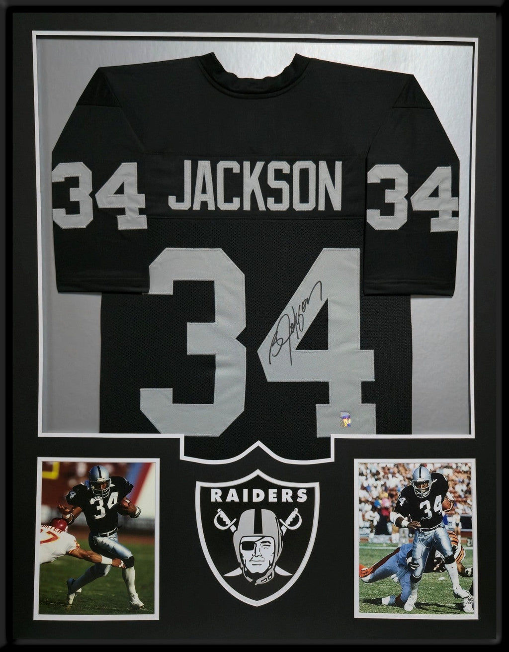 Framed Oakland Raiders Bo Jackson Autographed Signed Jersey Bo Jackson Hologram