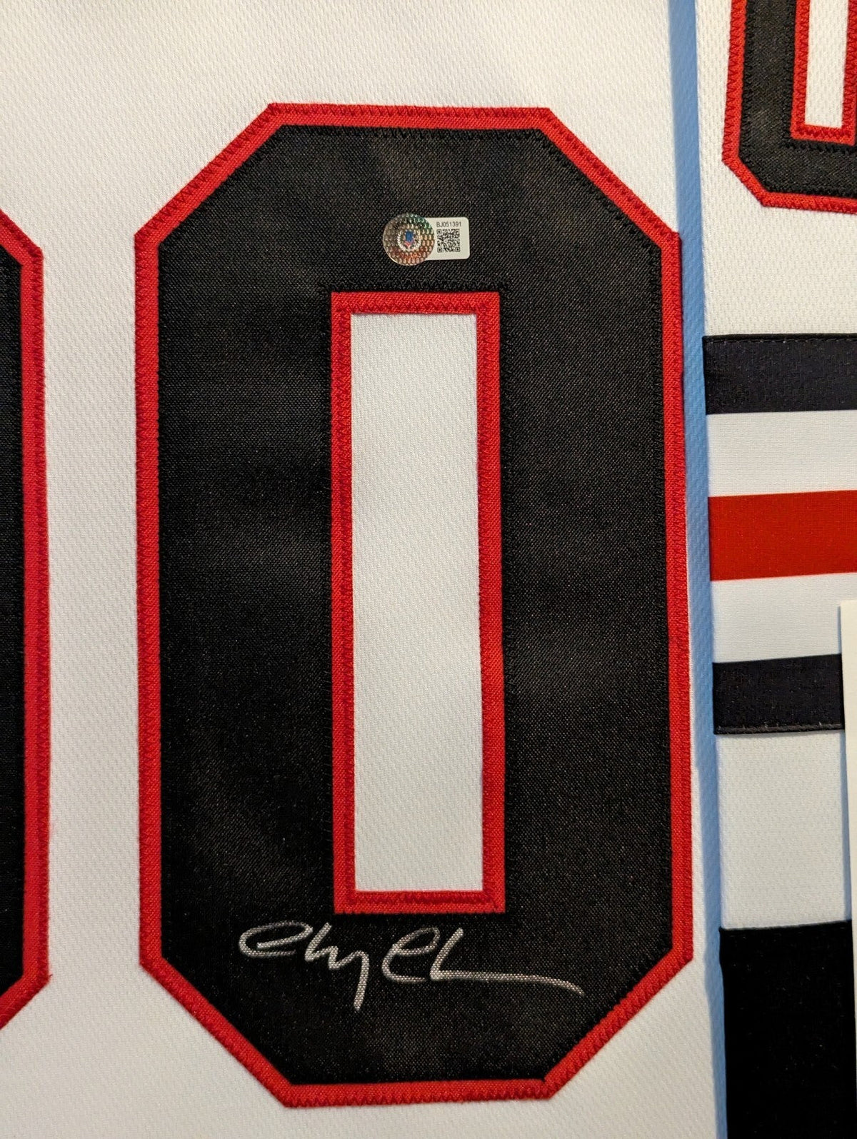 Framed Chicago Blackhawks Xmas Vacation Chevy Chase Signed Jersey Beckett Coa
