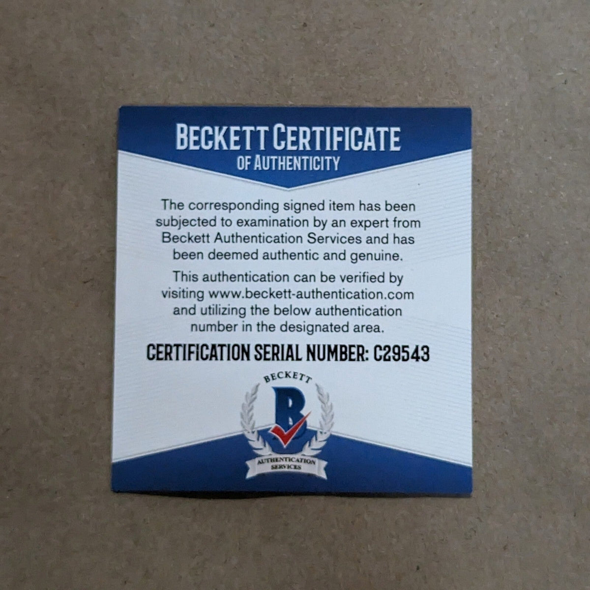 Framed Chicago Cubs Greg Maddux Autographed Signed Jersey Beckett Coa