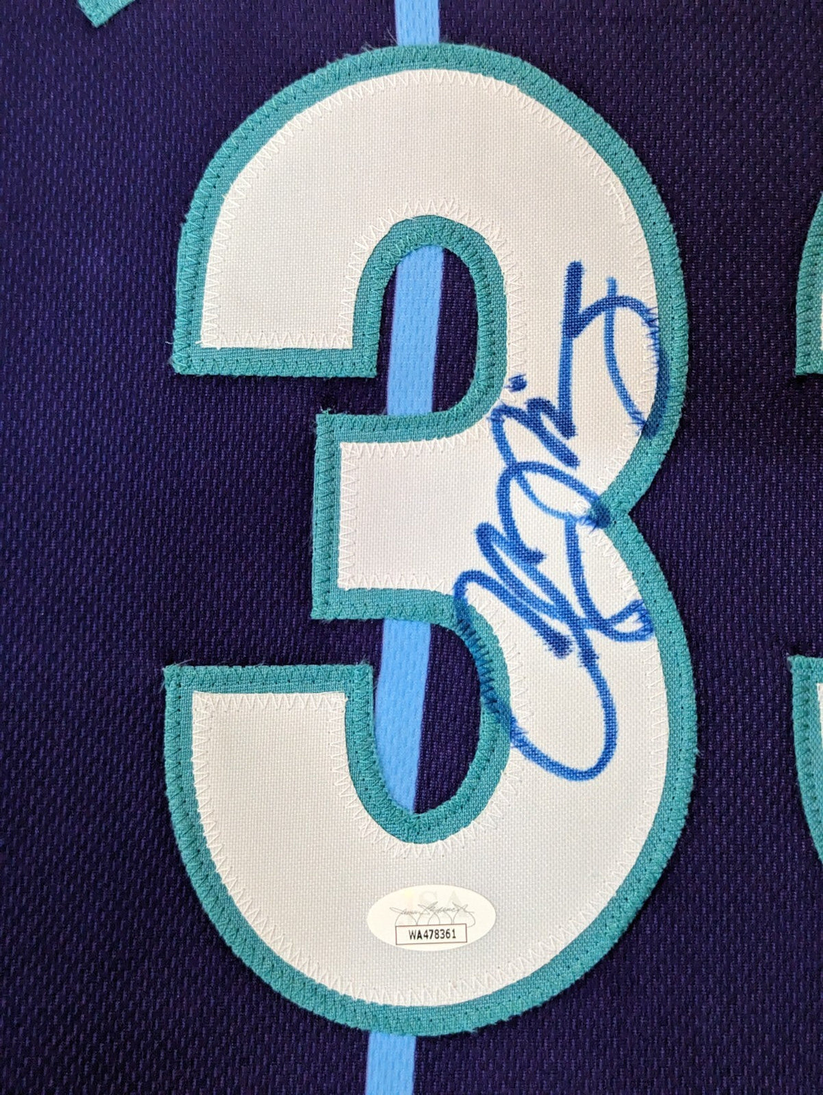 Framed Charlotte Hornets Alonzo Mourning Signed Jersey Jsa Coa