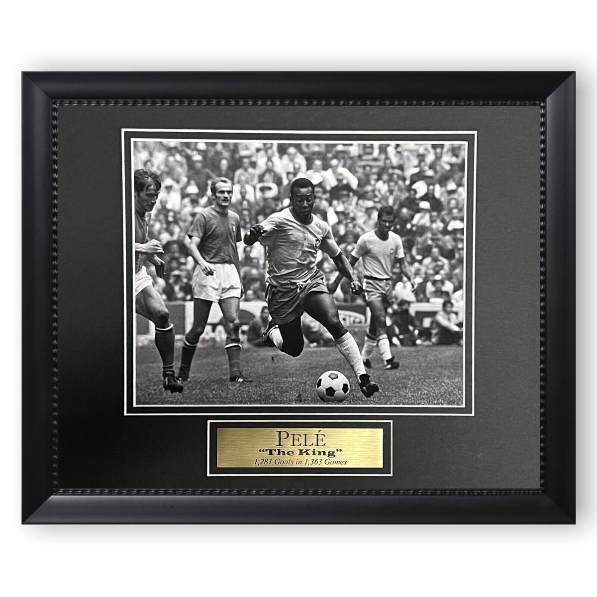 Pele Unsigned Photograph Custom Framed to 11x14