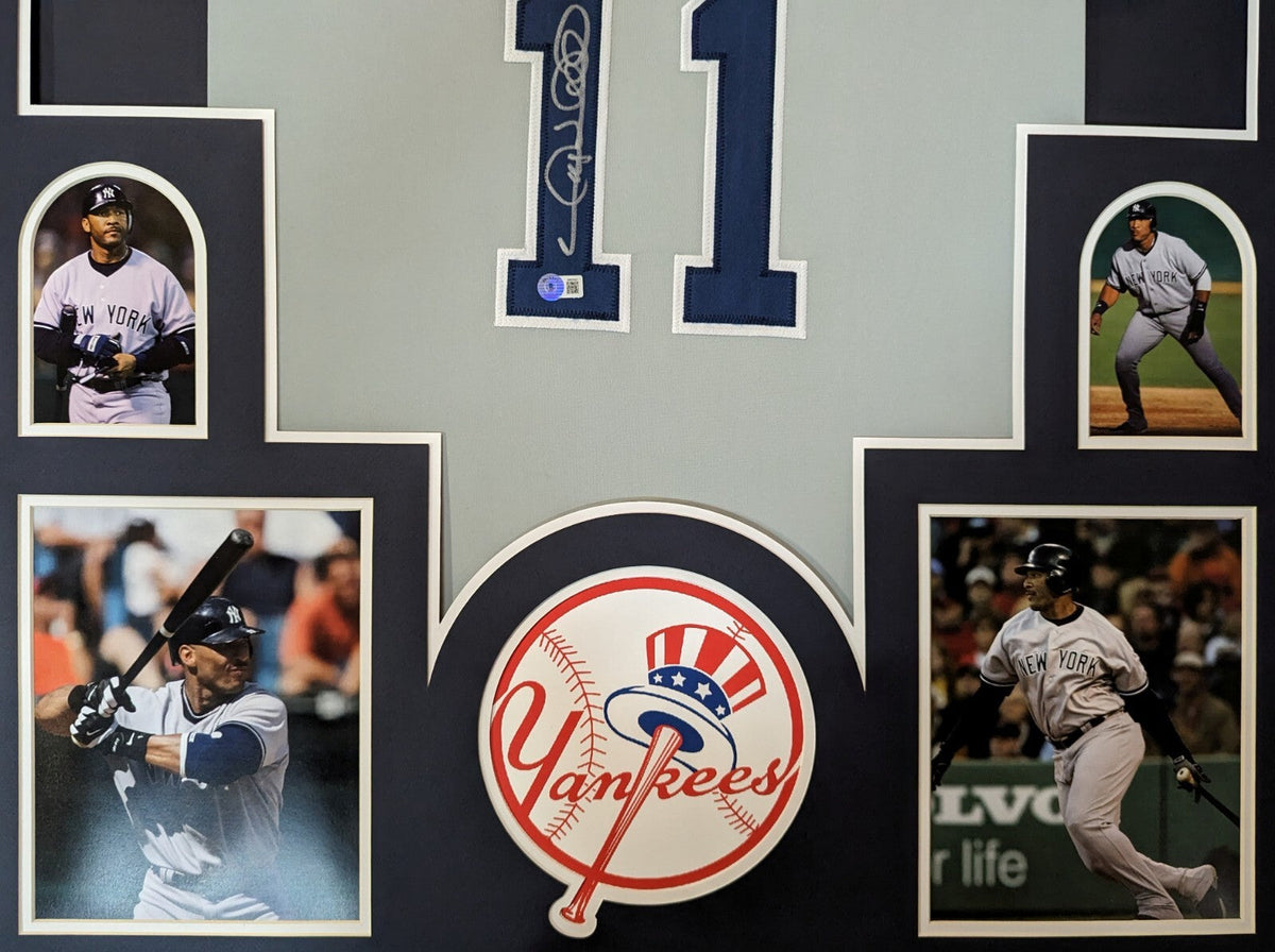 Framed N.Y. Yankees Gary Sheffield Autographed Signed Jersey Beckett Holo