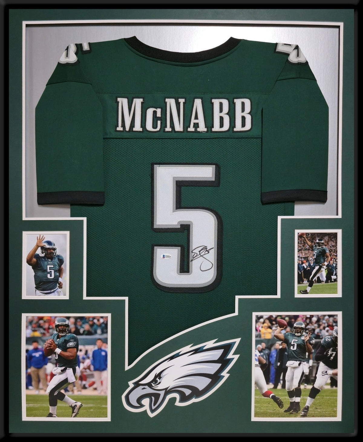 Framed Philadelphia Eagles Donovan Mcnabb Autographed Signed Jersey Beckett Coa