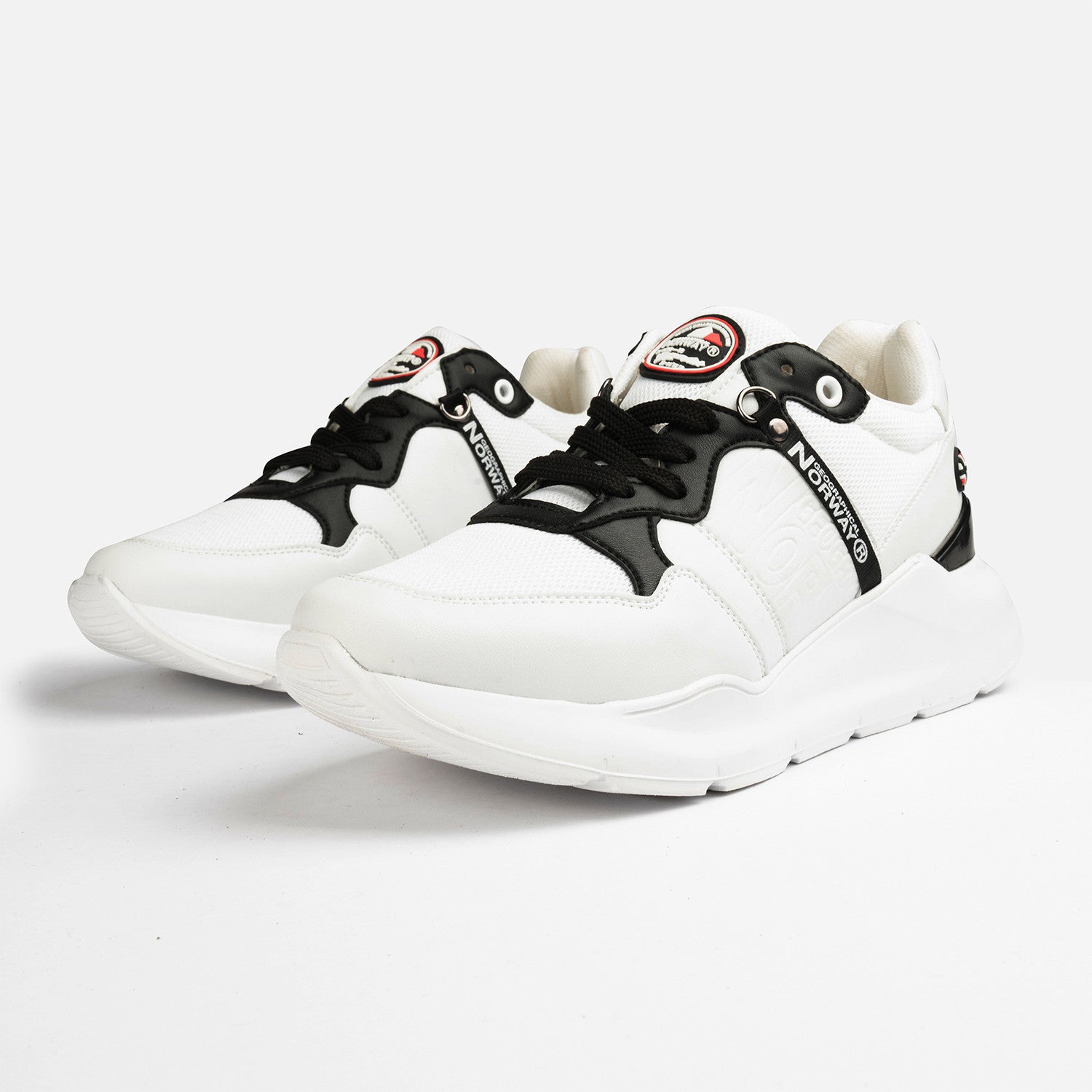 Nicholas Sneaker // White