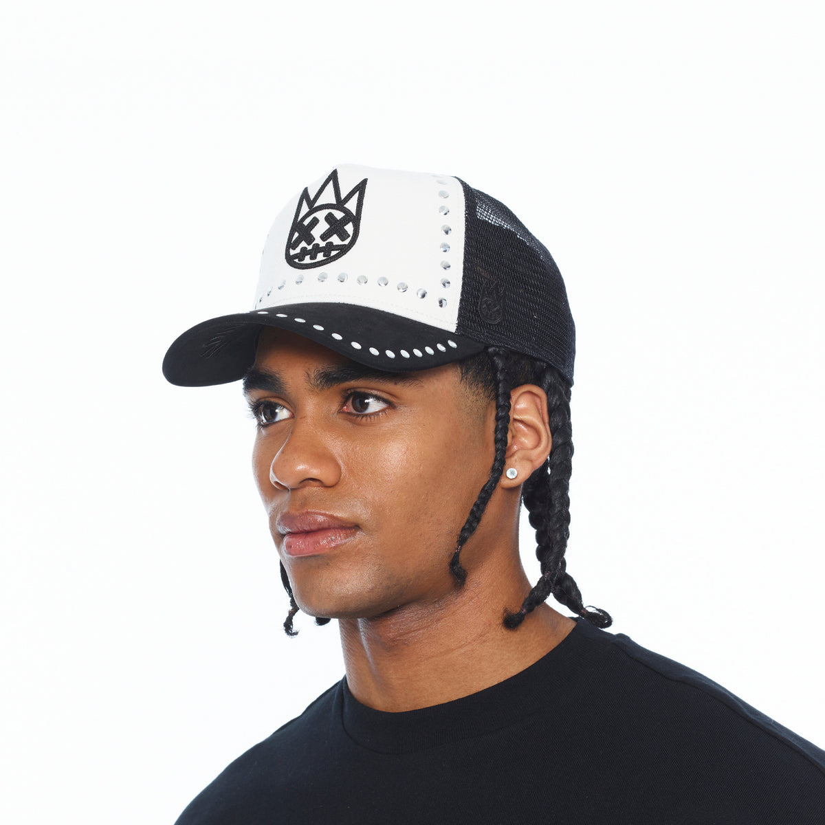 Cult's Mesh Back Trucker Hat "Divine Sounds" In Black/White