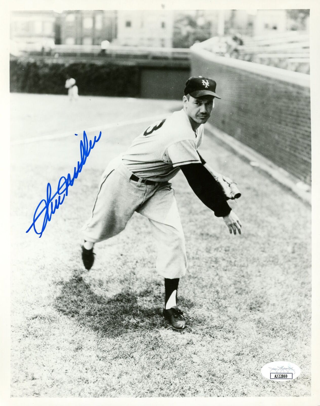 Stu Miller Autographed 8x10 Photo New York Giants JSA 177878