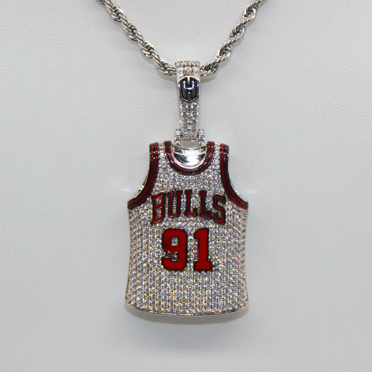 Chicago Bulls Dennis Rodman #91 Jersey Pendant Necklace – Premium Zircon Basketball Fan Gift