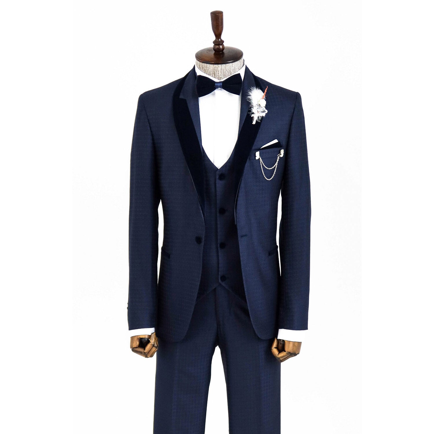 Myles Slim Fit 3-Piece Vested Tuxedo // Navy Blue