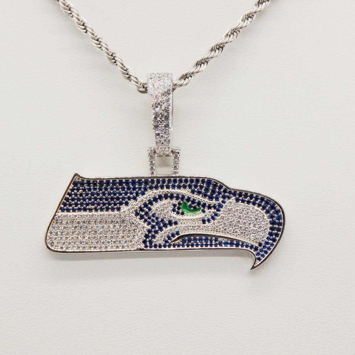 Seattle Seahawks Zircon Pendant Necklace – Game Day & Holiday Gift for Sports Fans