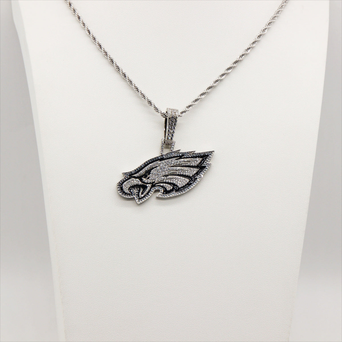Philadelphia Eagles Zircon Pendant Necklace – Perfect Fan Gift for Game Day & Holidays