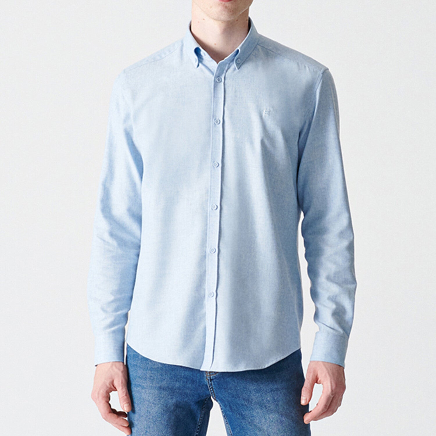 Button-Up Shirt // Light Blue