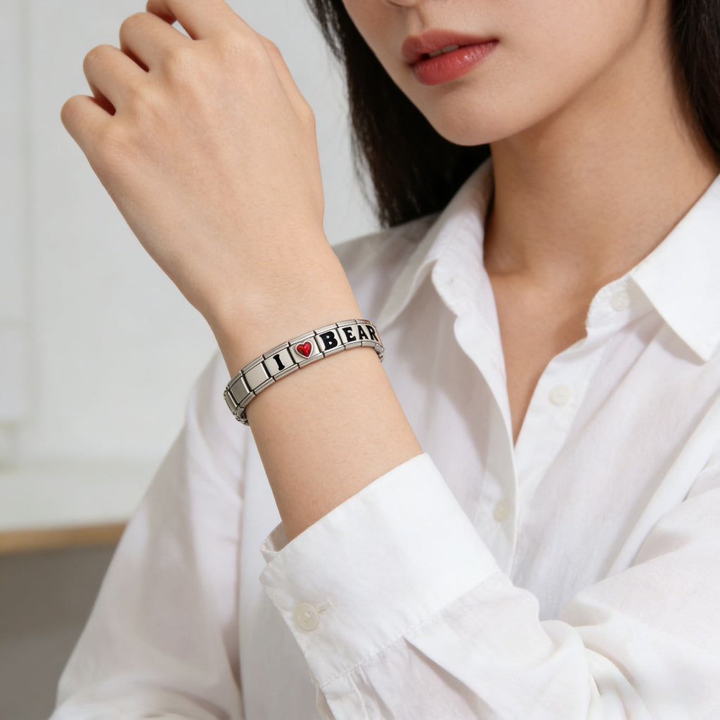 Chicago Bears Italian Charm Bracelet – Perfect Valentine’s Day, Holiday & Any Occasion Gift for Fans