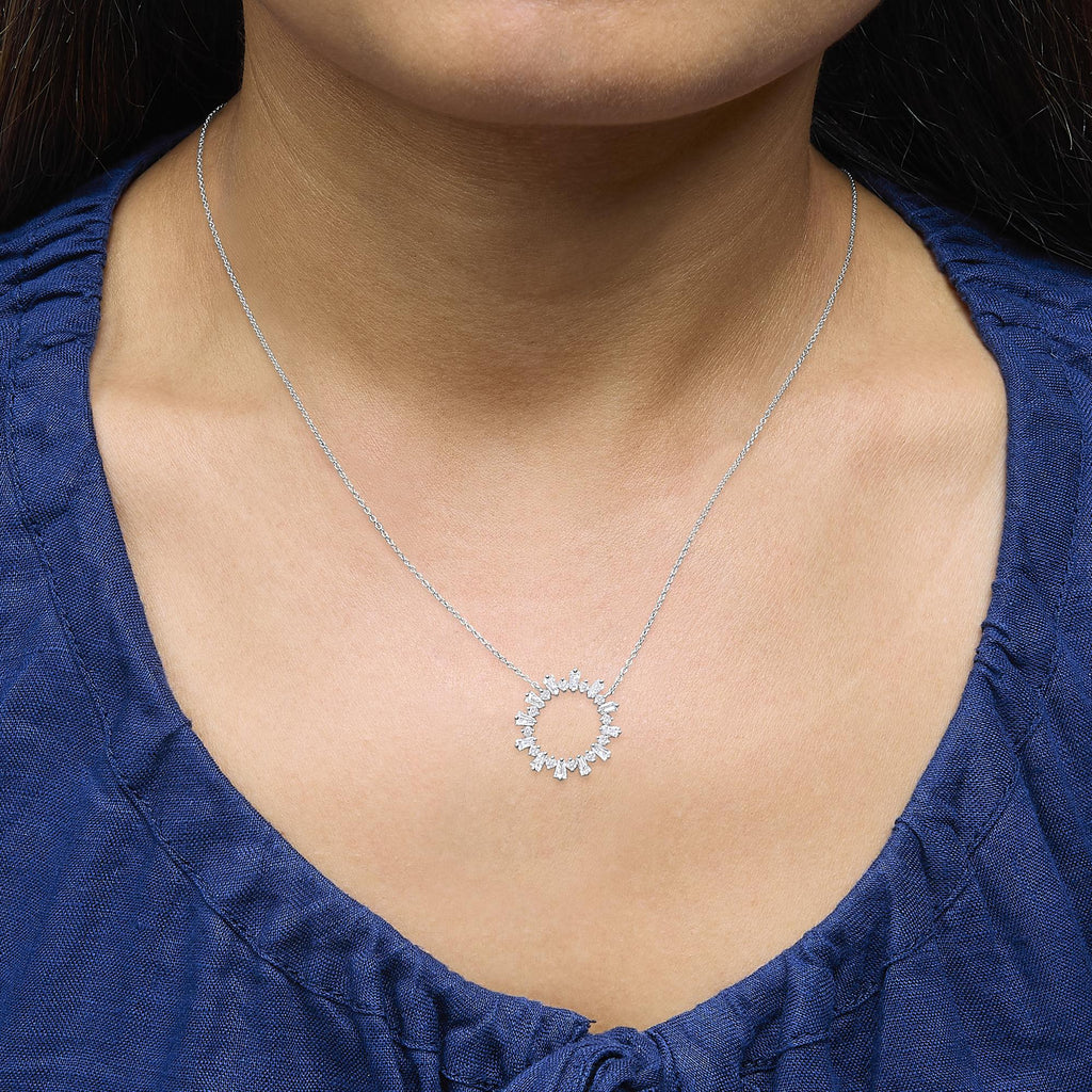 Sterling Silver 3/4 Cttw Diamond Starburst Medallion Pendant Necklace
