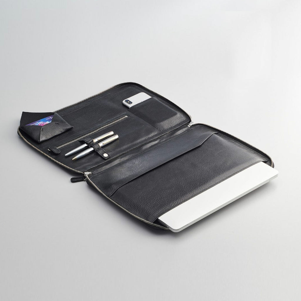 MacBook Pro Organizer // Black